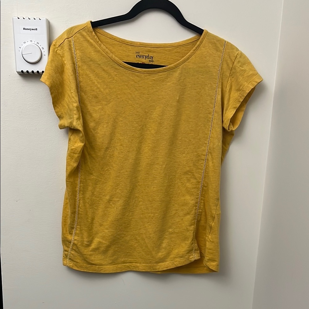 Mustard Yellow Soft Cotton Tee – Everyday Basic, Size S/M
